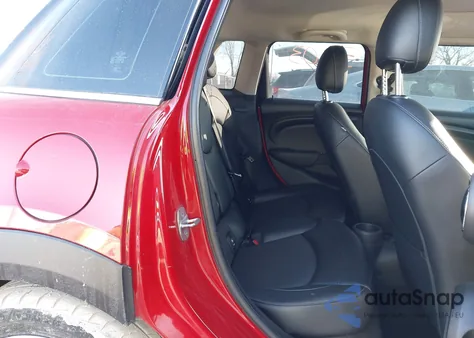 2015 Mini Hardtop Cooper z USA, uszkodzony, nr VIN WMWXS5C52FT831839